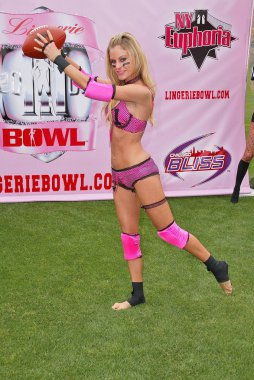 iç çamaşırı kase III kick-off