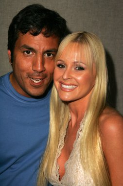 97.1 Klsx'ın Leo Quinones 
