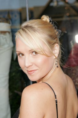 alana köri ev sahipliğinde antik ağartıcı imza mağaza açılışında gösteriş yapmak dergisi, antik denim, hollywood, ca 08-18-05