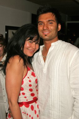 Maria conchita alonso sürpriz doğum günü partisi