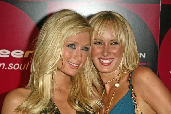 Paris hilton ve kimberly stewart