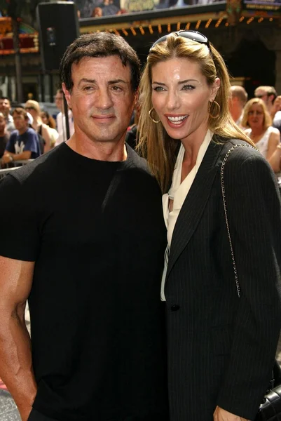 Sylvester stallone en jennifer flavin — Stockfoto