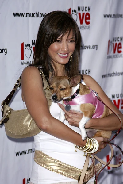 Kelly Hu a Much Love Animal Rescues quarta annuale Celebrity Comedy Benefit. Laugh Factory, Los Angeles, CA. 08-10-05 — Foto Stock