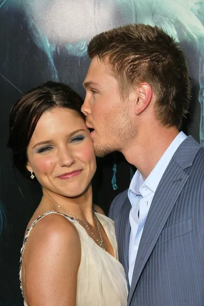 Sophia Bush és Chad Michael Murray — Stock Fotó