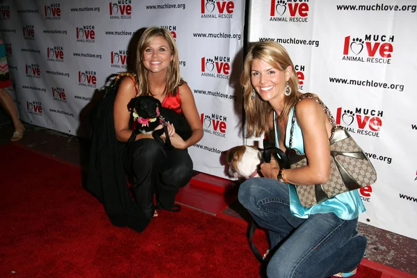 Molto amore Animal Rescue quarta celebrità annuale Commedia Benefit — Foto Stock