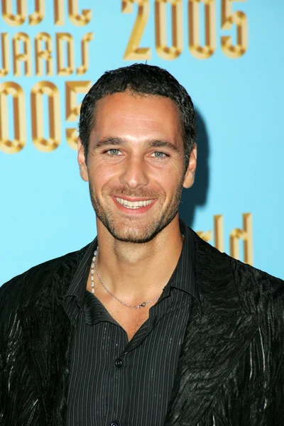 Raoul Bova and wife Chiara — Stok fotoğraf