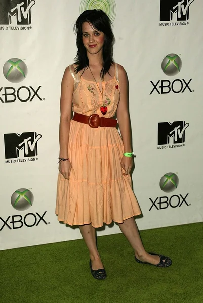 Katie perry vid avtäckningen av xboxs nästa generations konsol, avalon, hollywood, ca 05-05-05 — Stockfoto