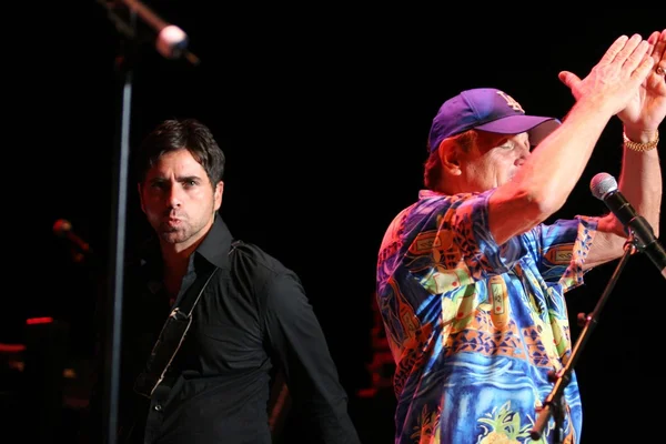 John stamos ve bruce johnston