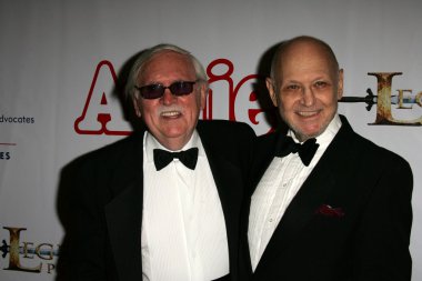 Thomas meehan ve charles strouse