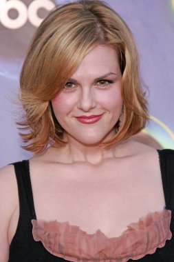 Sara Rue