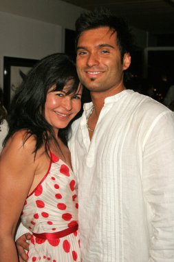 Maria conchita alonso sürpriz doğum günü partisi