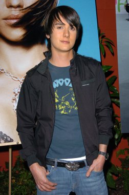 Dergi açılış partisine launch.com için gösteriş yapmak