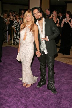 Carmen electra ve david m. navarro