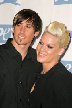 PETA'ın 25th anniversary gala ve insani ödül gösterisi