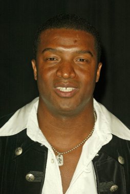 Roger cross r.