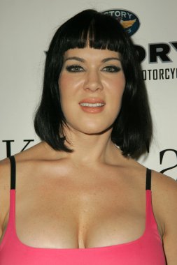 ünlü catwalk sadaka defile için