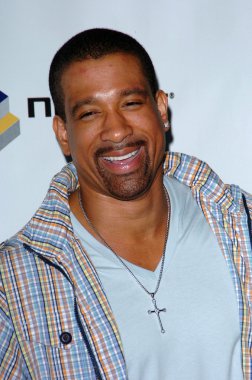 içinde: e3 2005 partisi