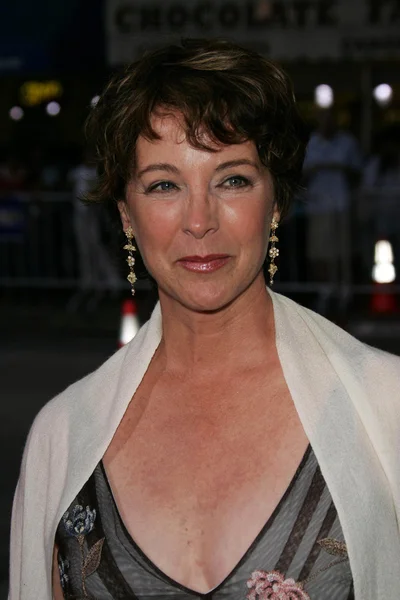 Kathleen quinlan på röda ögon los angeles premiären, mann bruin, westwood, ca 08-04-05 — Stockfoto