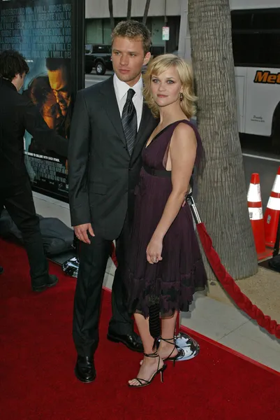 Ryan Phillippe e Reese Witherspoon — Fotografia de Stock