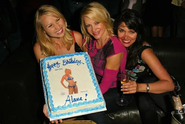 Alana Curry, Barbara Moore and Devin DeVasquez at Alana Currys Birthday Bash, Spider Club, Hollywood, CA 05-04-05 — Stock Photo, Image