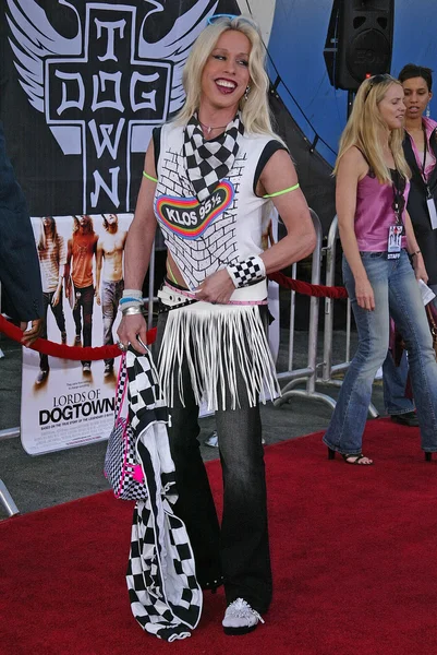 Alexis arquette Lordlar Dogtown'da dünya prömiyeri, graumans Çin Tiyatrosu, hollywood, ca 05-24-05