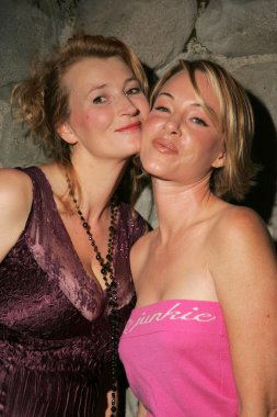 Anna Lafayette'in, jenny mcshane