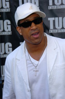 T.U.G. ve evrensel nihai tüm beyaz dinleme bölümü mevcut