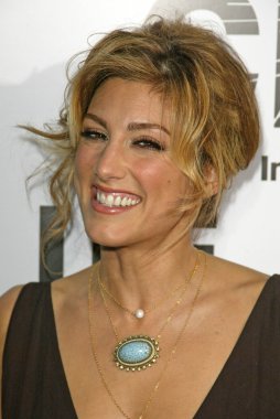 Jennifer Esposito