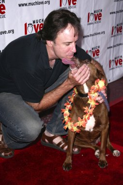 Hayvan Kurtarma ekibi 4 yıllık ünlü komedi parası çok seviyorum