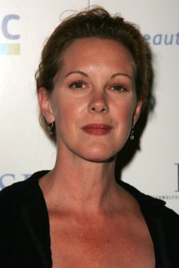 Courteney cox ana bilgisayarlar bağış için ebmrf