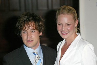 t.c. knight ve katherine heigl