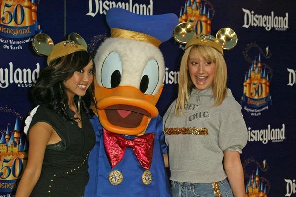 Brenda silný, donald duck a ashley tisdale — Stock fotografie