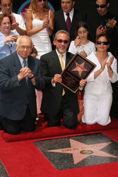 Emilio estefan geëerd met een ster op de hollywood walk van roem — Stockfoto