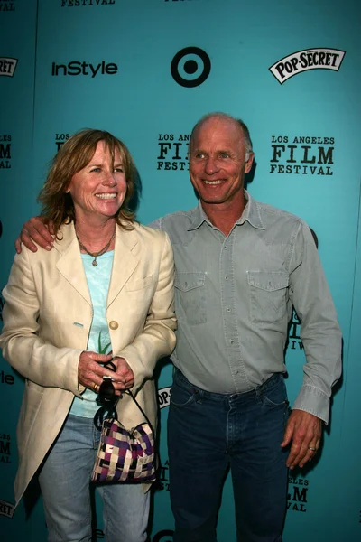 Amy Madigan, Ed Harris —  Fotos de Stock