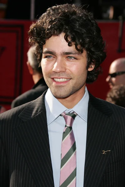 Adrian grenier w XIII roczne espy awards - przyjazd, kodak theatre, hollywood, ca 07-13-05 — Zdjęcie stockowe