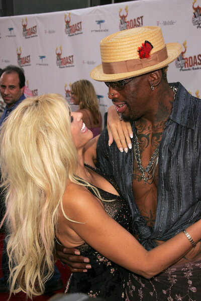 Анна Николь Смит, Деннис Родман
