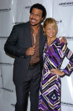 Girlz Hood Öğle Yemeği