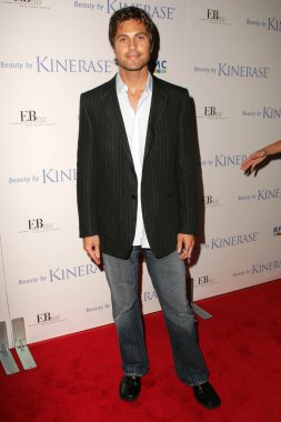 Courteney cox ana bilgisayarlar bağış için ebmrf