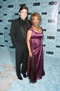 Alfre woodard ve roderick spence