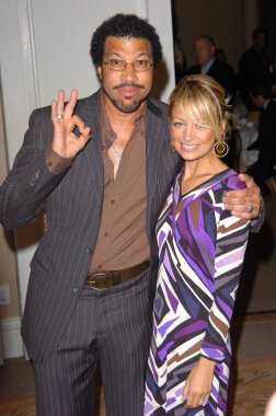 Girlz Hood Öğle Yemeği