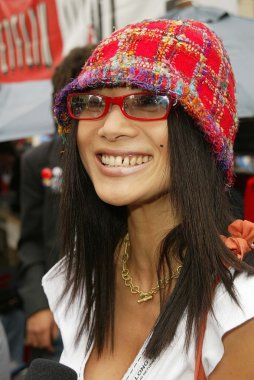 Bai ling ve eetflix star wars hayranları için dvd Rölyef teslim