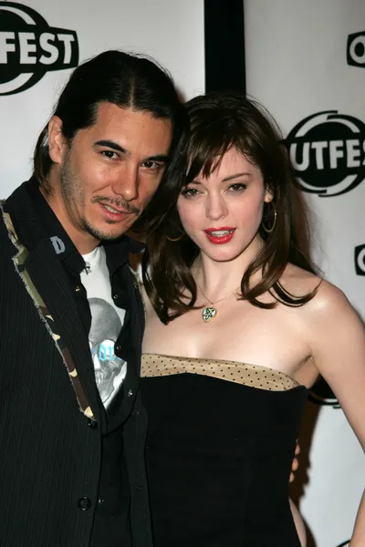 Jimmy Duval e Rose McGowan — Foto Stock