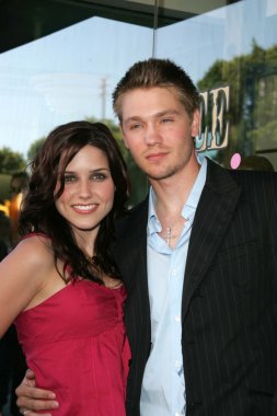 Sophia bush ve chad michael murray
