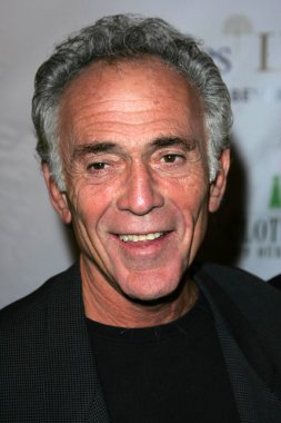 Raffles l'ermitage yıldönümü ve emmy parti tekme