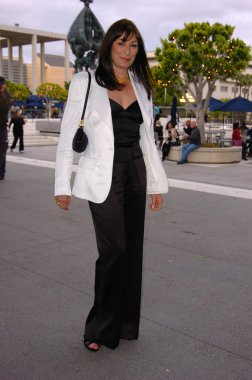 Anjelica Huston