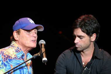 katrina yardım konseri k-dünya ve klsx tarafından barındırılan