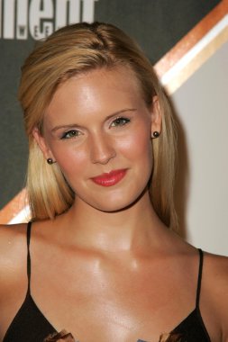 Maggie Grace