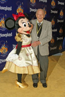 Disneyland'ın 50'nci yıldönümü 