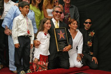 emilio estefan hollywood Şöhret Kaldırımı'nda bir yıldız ile onur