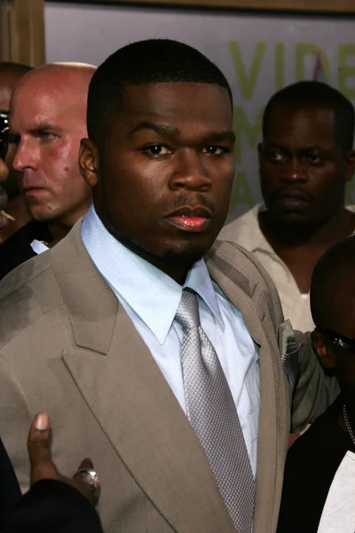 50 Cent arriving at the 2005 MTV Video Music Awards. American Airlines Arena, Miami, FL. 08-28-05. — Stock Photo, Image